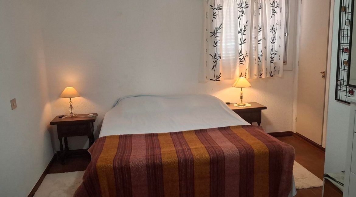 2 Dormitorios Casa Semi Adosado