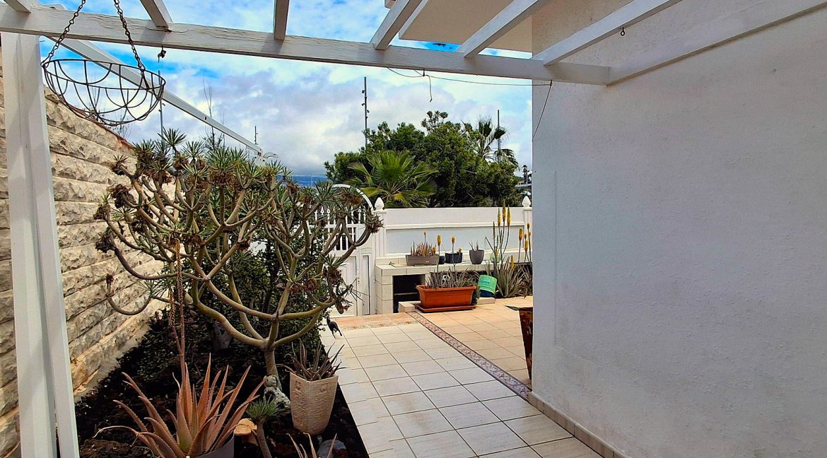 2 Dormitorios Casa Semi Adosado